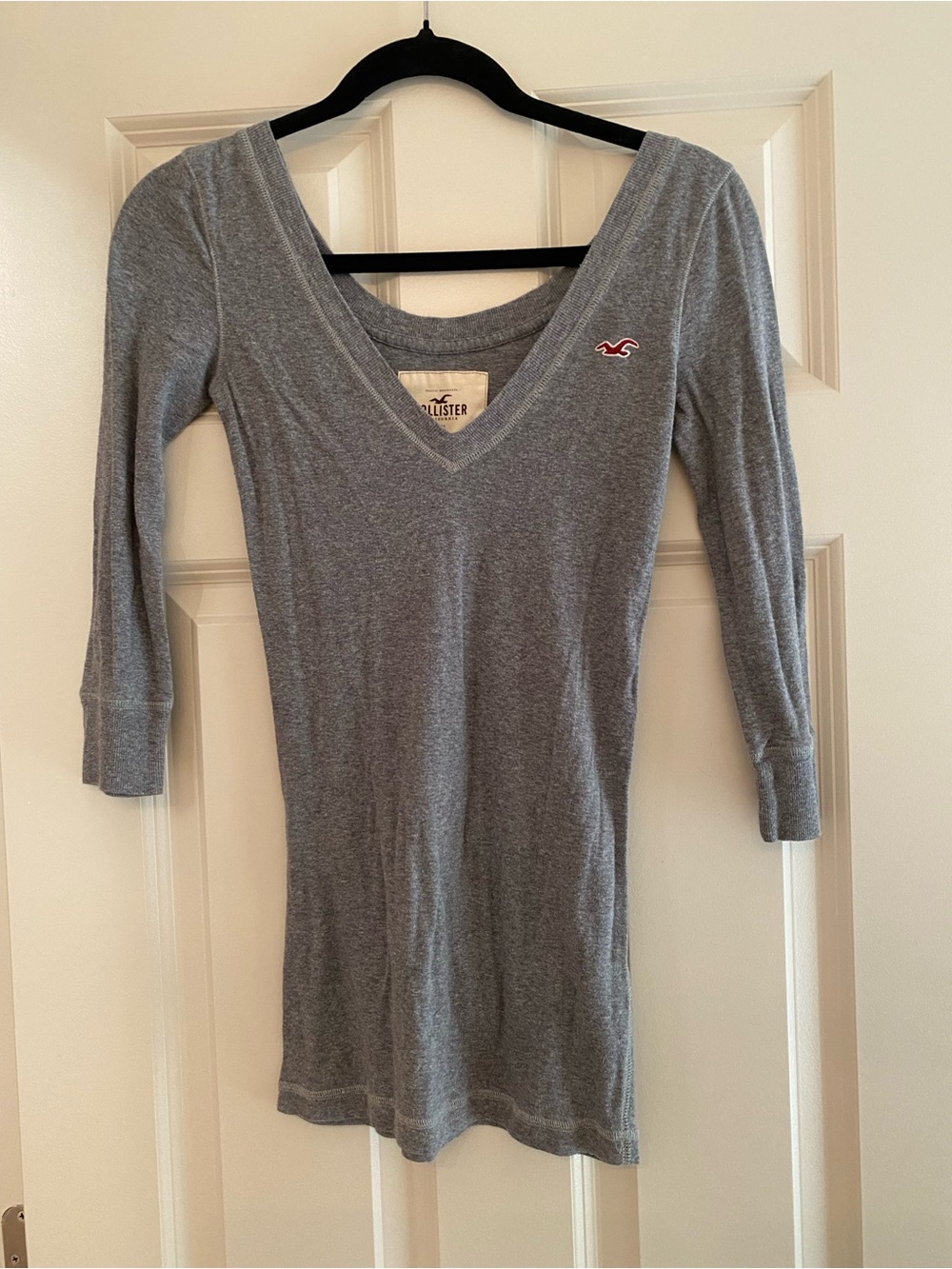 Hollister XS Y2K Heather Gray V-Neck 3/4 Sleeve Top